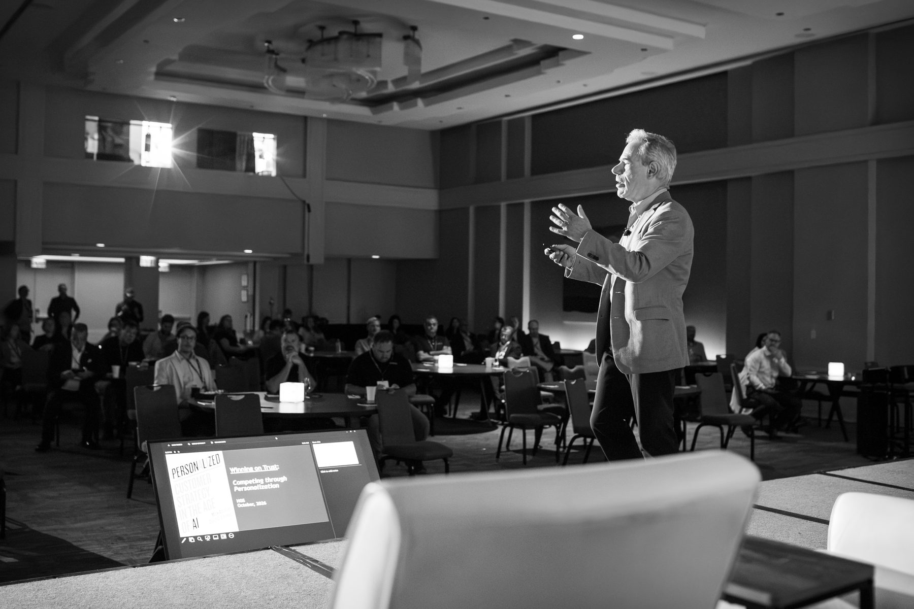 David Edelman speaking at the HGS conference